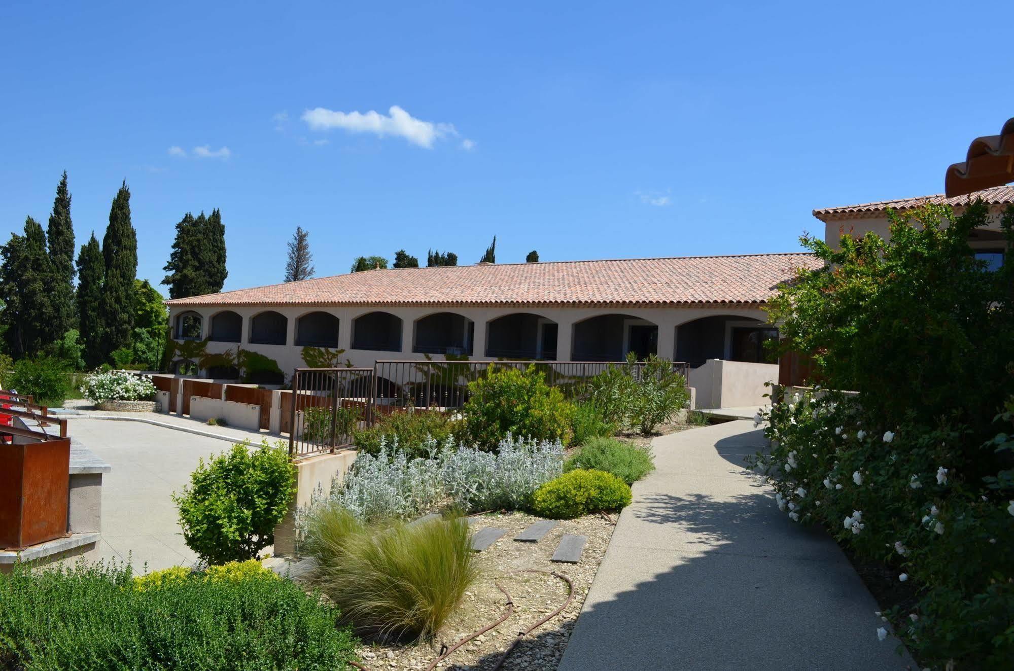 Mas De Valrugues Holifrance Aparthotel Saint-Rémy-de-Provence Exterior foto