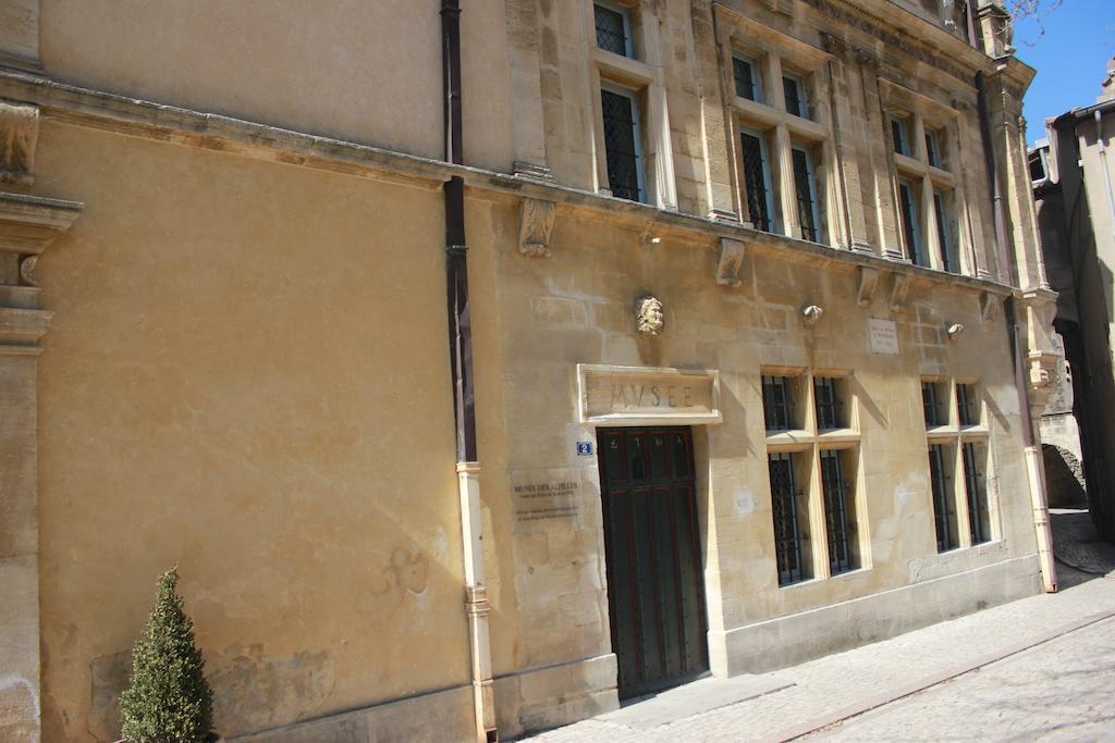 Mas De Valrugues Holifrance Aparthotel Saint-Rémy-de-Provence Exterior foto